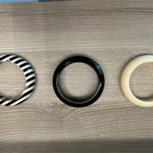 FENDI BANGLE - Picture 3 of 9